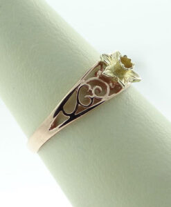 Filigree Daffodil Ring