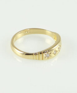18ct Gold Five Stone Diamond Ring