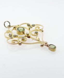 9ct Gold Peridot and Seed Pearl Pendant