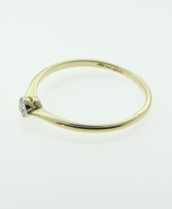18ct Gold and Platinum Diamond Solitaire Ring