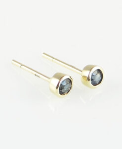 sapphire Stud earrings