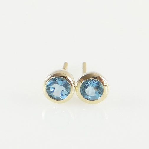 9ct Gold Round Blue Topaz Stud Earrings