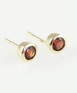 gold garnet stud earrings
