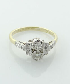 Art Deco Diamond Ring c1940
