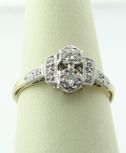 Antique 18ct Gold Art Deco Style Diamond Ring c1940