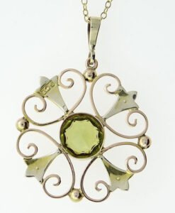 Victorian 9ct Gold Peridot and Seed Pearl Pendant