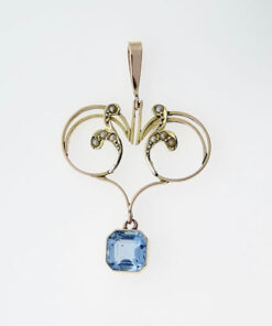 9ct Gold Blue Topaz and Seed Pearl Pendant