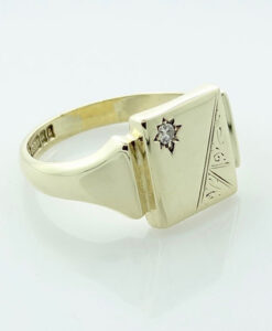 9ct Gold Diamond Signet Ring hallmarked 1960