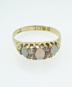 Antique 18ct Gold Diamond & Opal Ring Hallmarked Chester 1899