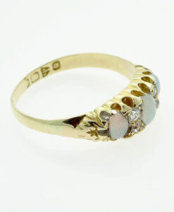 Antique 18ct Gold Diamond & Opal Ring