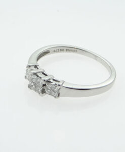 18ct White Gold Princess Cut Diamond Cluster Ring