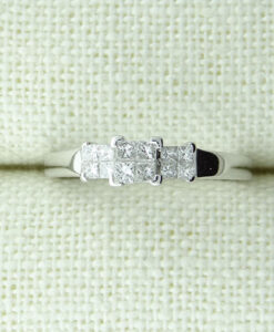 18ct White Gold Princess Cut Diamond Cluster Ring