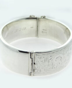 Vintage 1960's Sterling Silver Bangle by Walker and Hall