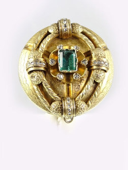 Gold Brooches online