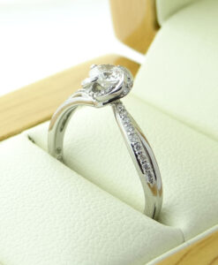 Maple Leaf Diamonds 18ct White Gold Diamond Solitaire Ring