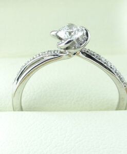 Maple Leaf Diamonds 18ct White Gold Diamond Solitaire Ring