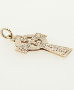 Vintage 9ct Gold Engraved Celtic Cross