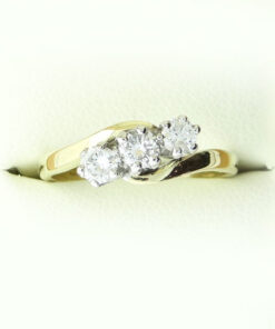 18ct Yellow Gold Diamond Three Stone Ring