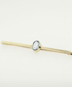 15ct Gold 0.40 carat Aquamarine Bar Brooch