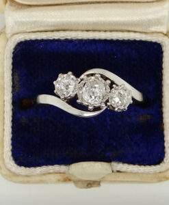 Vintage 18ct Gold Three Stone Diamond Ring c1920