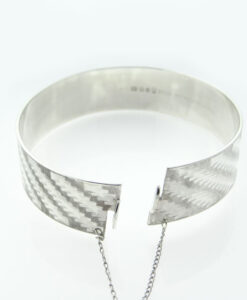 Vintage Solid Sterling Silver ZigZag Engraved Bangle
