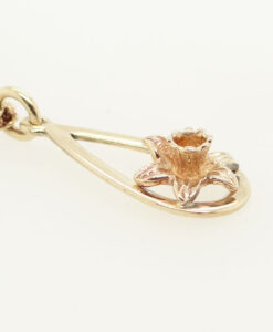CYMRU 9ct Gold Daffodil Teardrop Pendant