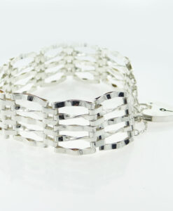 Vintage Gate Bracelet in Sterling Silver dated London 1982