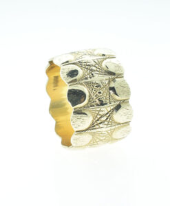 Wide Vintage Gold Patterned Band Ring