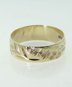 9ct Gold Leaf and Stars Band Ring