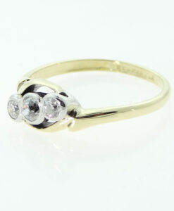 Antique 18ct Gold Three Stone Diamond Cross-Over Ring