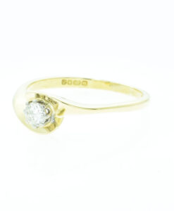18ct Gold Diamond Solitaire Ring