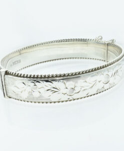 Vintage Sterling Silver Daisy Bangle dated 1975