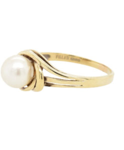 Vintage 9ct Gold Pearl Ring