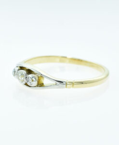Antique Diamond Ring in 18ct Gold
