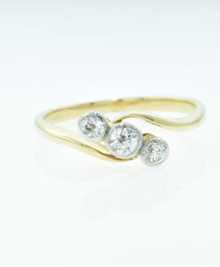 Antique Trilogy Diamond Ring in 18ct Gold