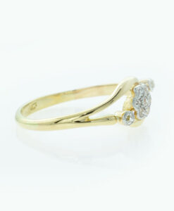 Antique Diamond Cluster Ring in 18ct Gold