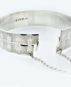 Vintage Silver Diamond Cut Star Bangle