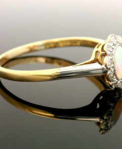 Vintage 18ct Gold Diamond and Opal Cluster Ring