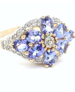 14ct Yellow Gold Diamond and Tanzanite Cluster Ring