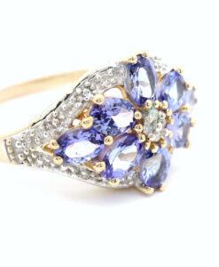 14ct Yellow Gold Diamond and Tanzanite Cluster Ring