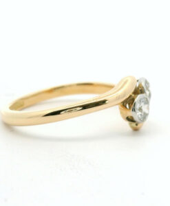 Vintage 18ct Gold Toi et Moi Diamond Ring