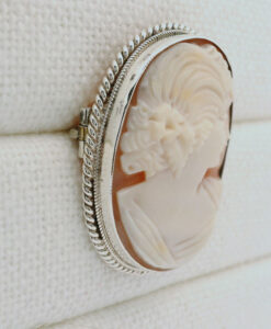 Vintage Sterling Silver Cameo Brooch