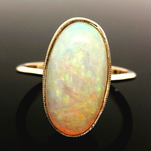 Vintage 18ct Gold Oval Opal Ring