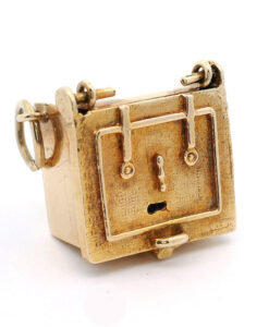 Vintage 9ct Gold Treasure Chest Charm