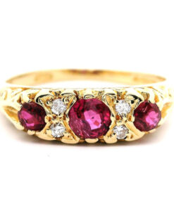 Vintage 18ct Gold Diamond and Ruby Ring