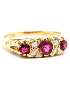 Vintage 18ct Gold Diamond and Ruby Ring