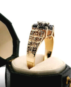 Vintage 9ct Gold Diamond & Sapphire Cluster Ring