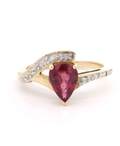 9ct Yellow Gold Diamond and Ruby Ring