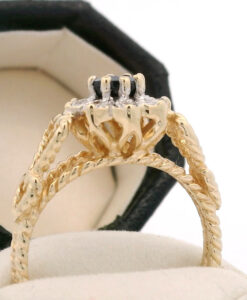 9ct Gold Diamond and Sapphire Cluster Ring