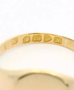 Antique 18ct Gold Oval Signet Ring Chester 1913